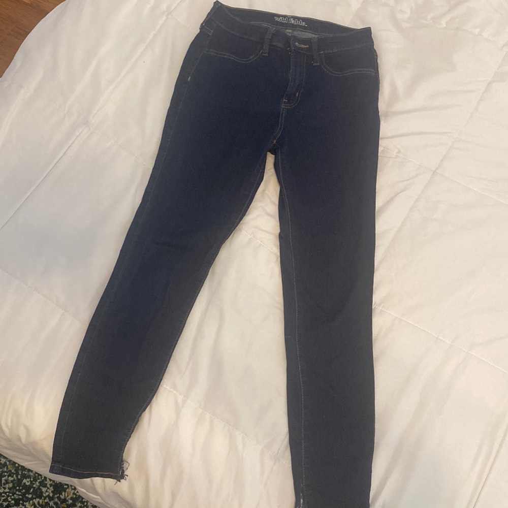 Wild Fable dark wash High rise skinny jeans size 4/27R